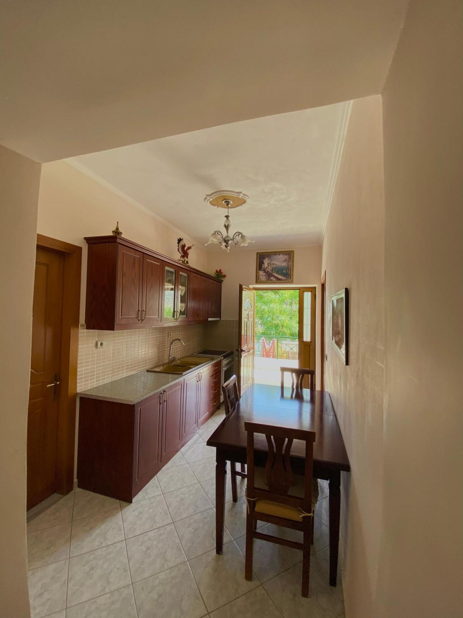 Apartment Angela Ксамил Екстериор снимка