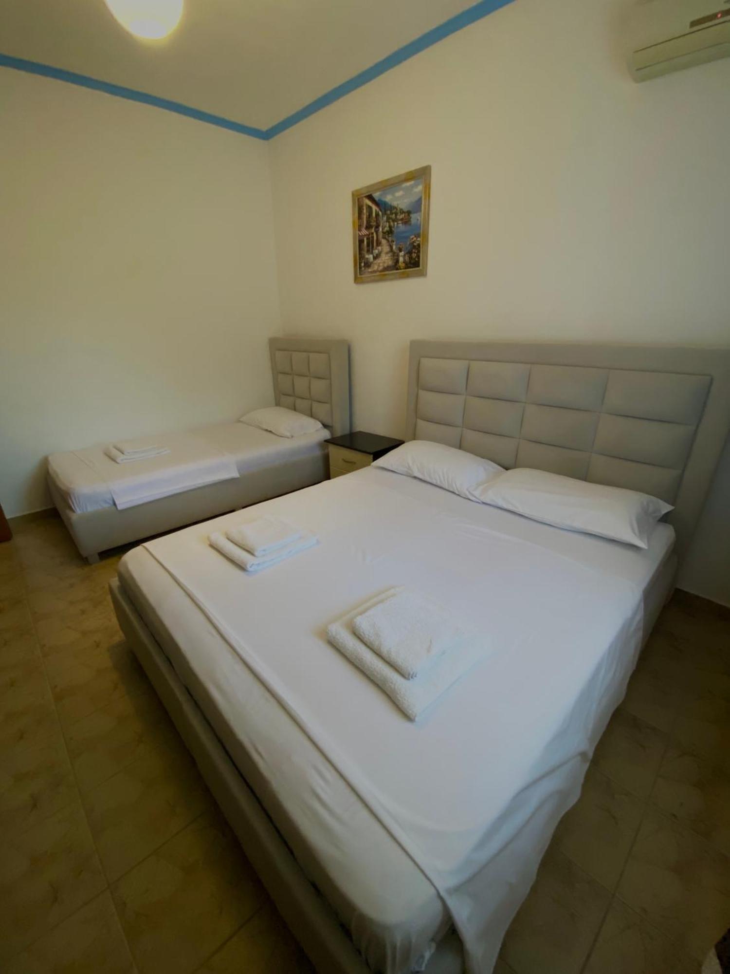 Apartment Angela Ксамил Екстериор снимка