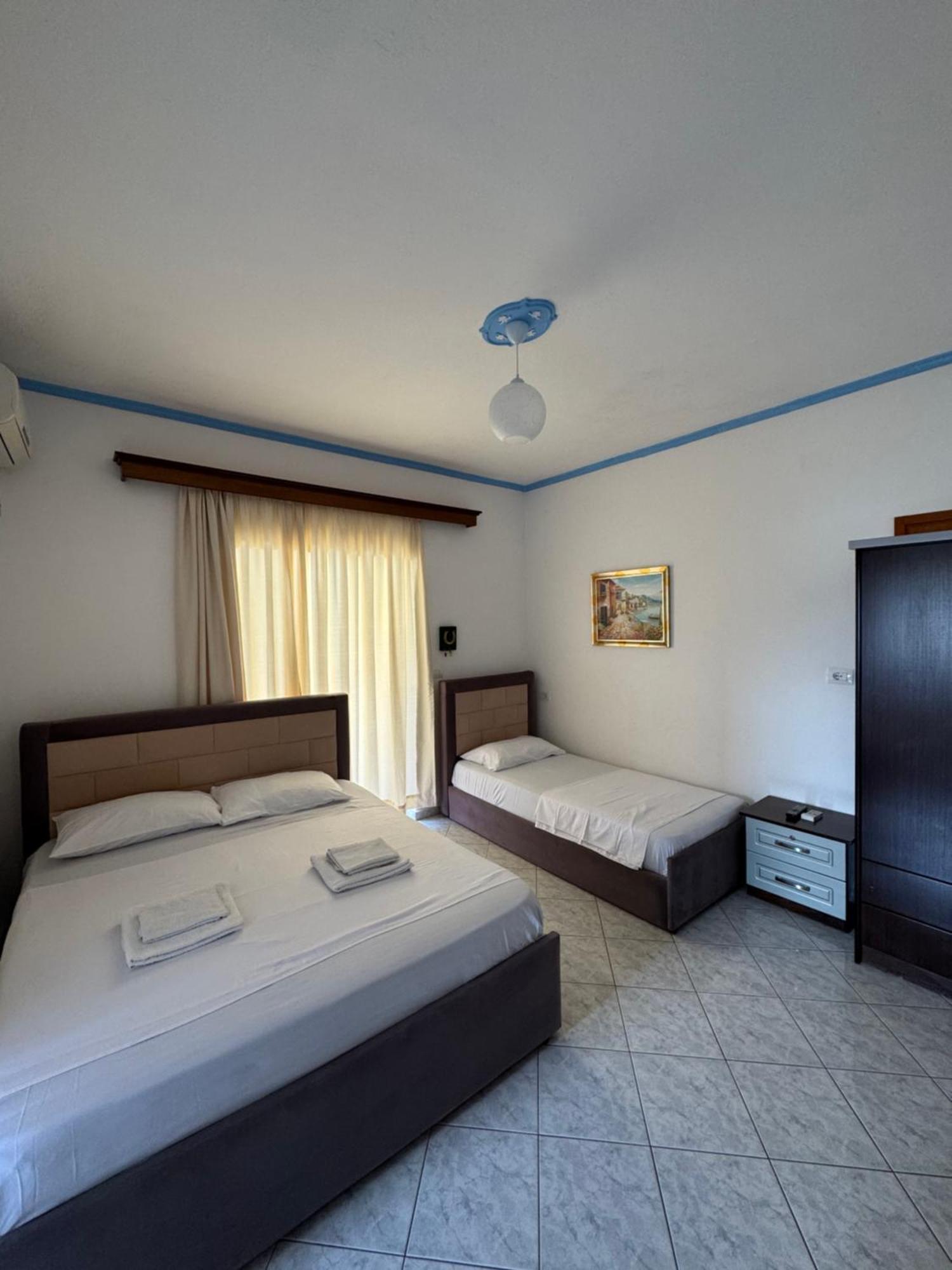 Apartment Angela Ксамил Екстериор снимка